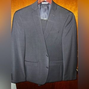 Bar III slim fit, 32W 30L pants, jacket is 38S. Worn once!